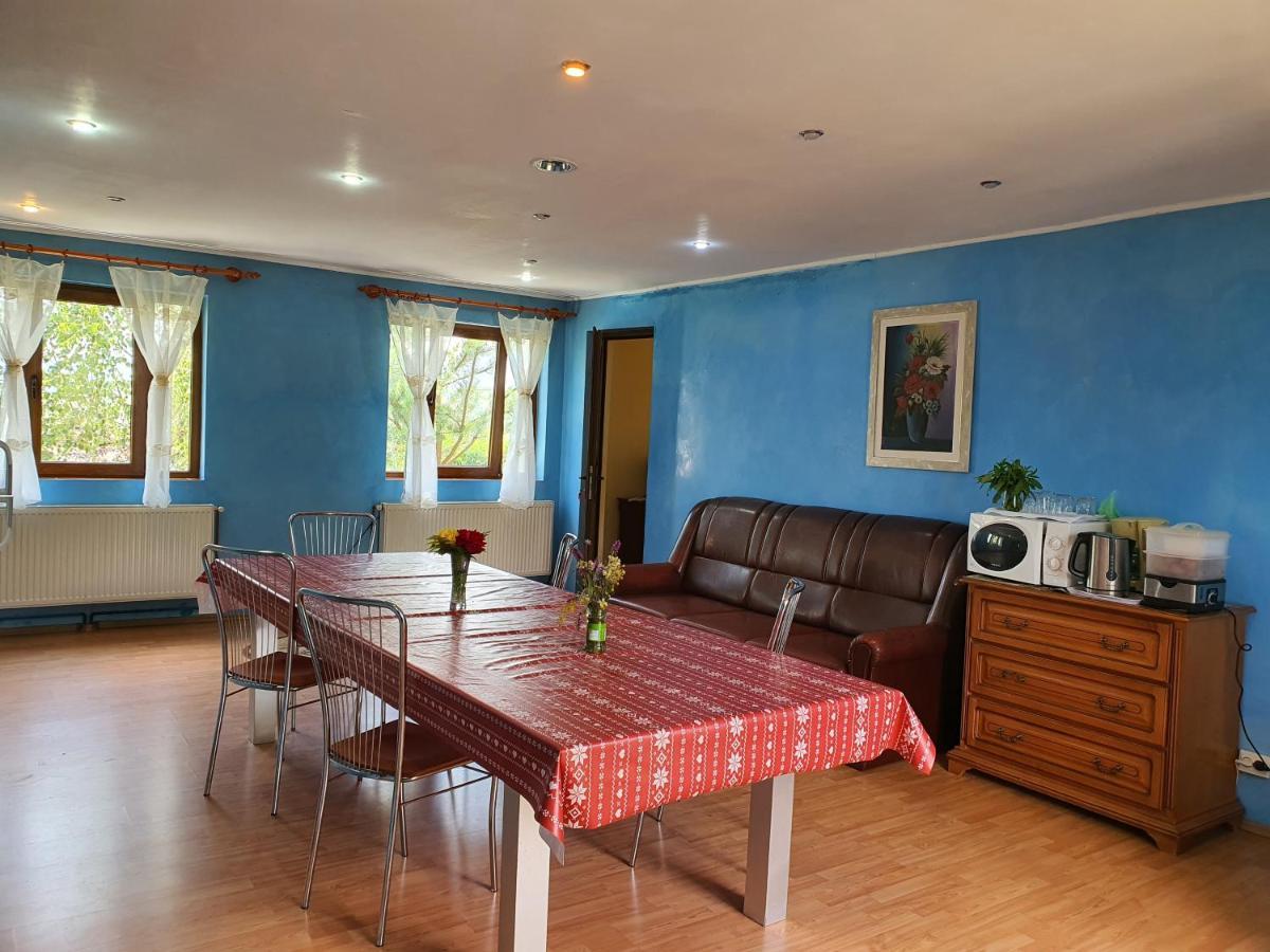 Casa Carpati Apartment Zarnesti Exterior photo
